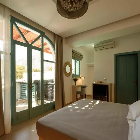 فندق Armonia 3*