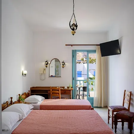 Armonia Hotel Kamari (Santorini)