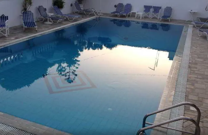 Armonia 3* Kamari (Santorini)