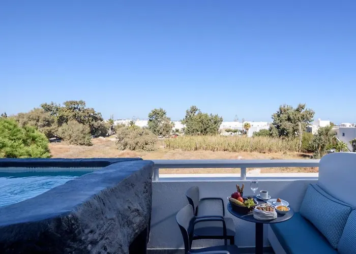 Armonia Kamari (Santorini)